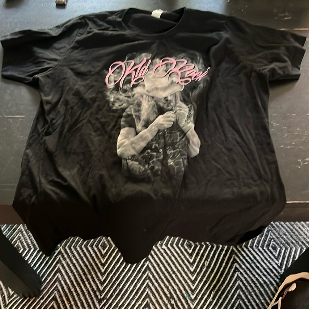 Women’s Kid Rock tshirt concert tshirt in black XXL. GUC